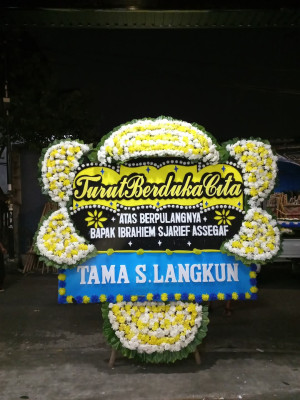 Papan Bunga Duka di Lamper Lor